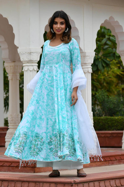 MULMUL OPAL GREEN TIE DYED & BLOCK PRINTED PANELED KURTA-PLAZZO & DUPATTA MULMUL OPAL GREEN TIE DYED & BLOCK PRINTED PANELED KURTA-PLAZZO & DUPATTA
